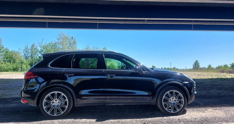 Porsche Cayenne cena 102000 przebieg: 264000, rok produkcji 2011 z Olsztyn małe 379